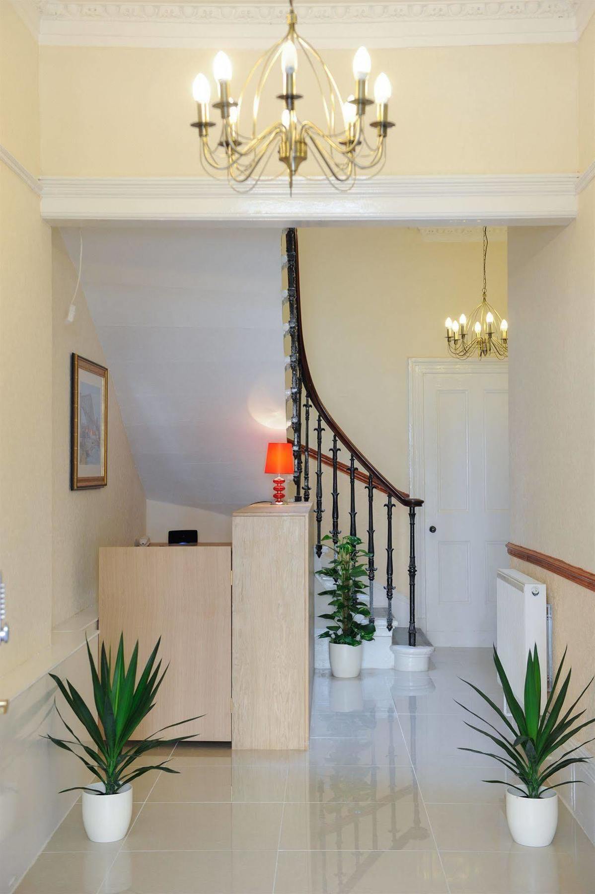Aparthotel Edinburgh City Suites EDI