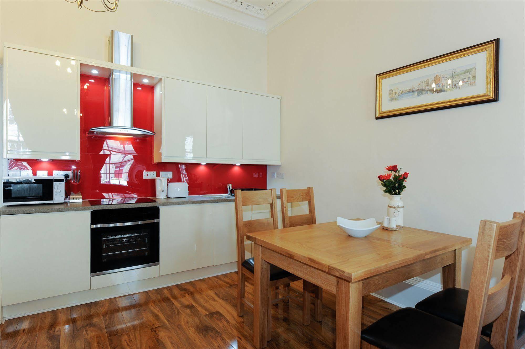 Edinburgh City Suites Aparthotel EDI